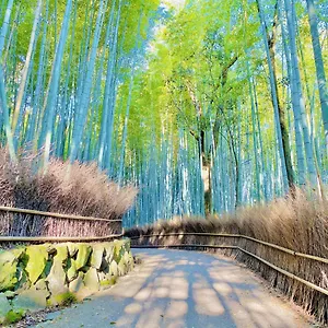 サンメンバーズ京都嵯峨 **** 京都市